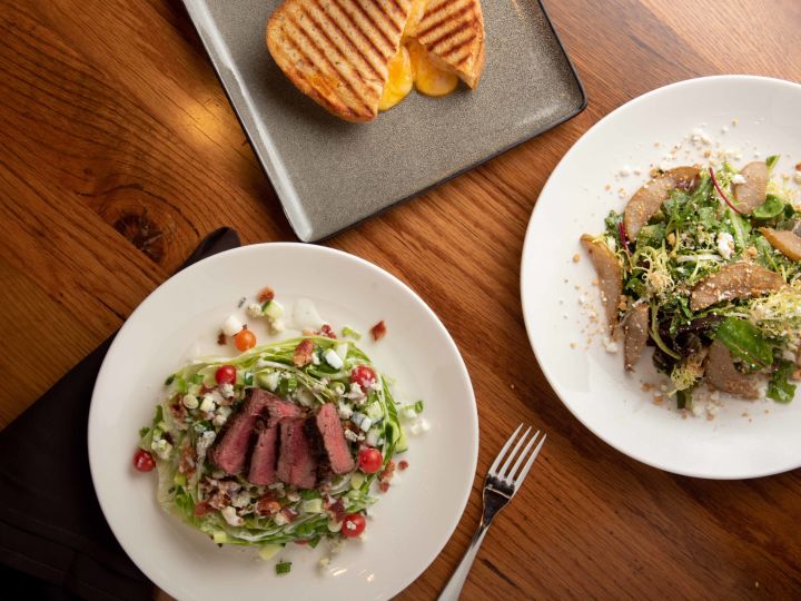 720 South Grill & Bar | Hilton Chicago